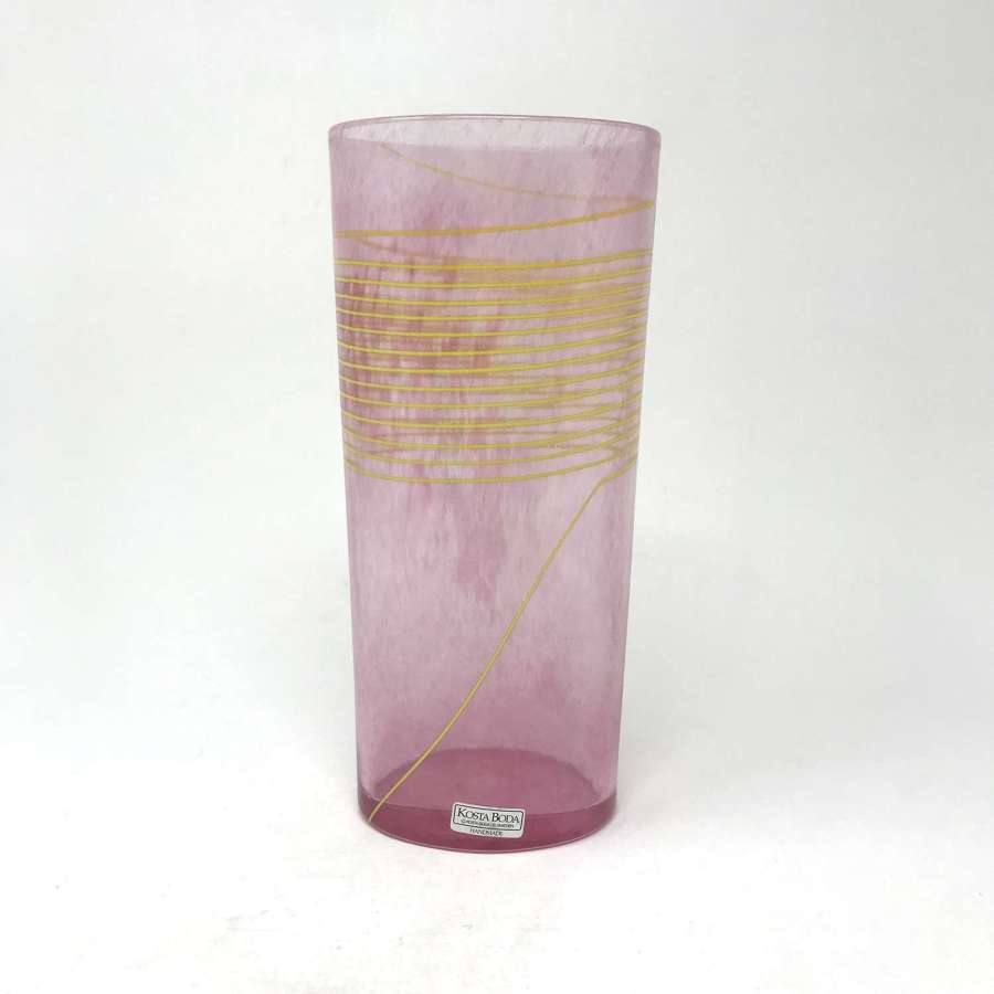 Bertil Vallien pink vase Kosta Boda 48705 Sweden 1980s