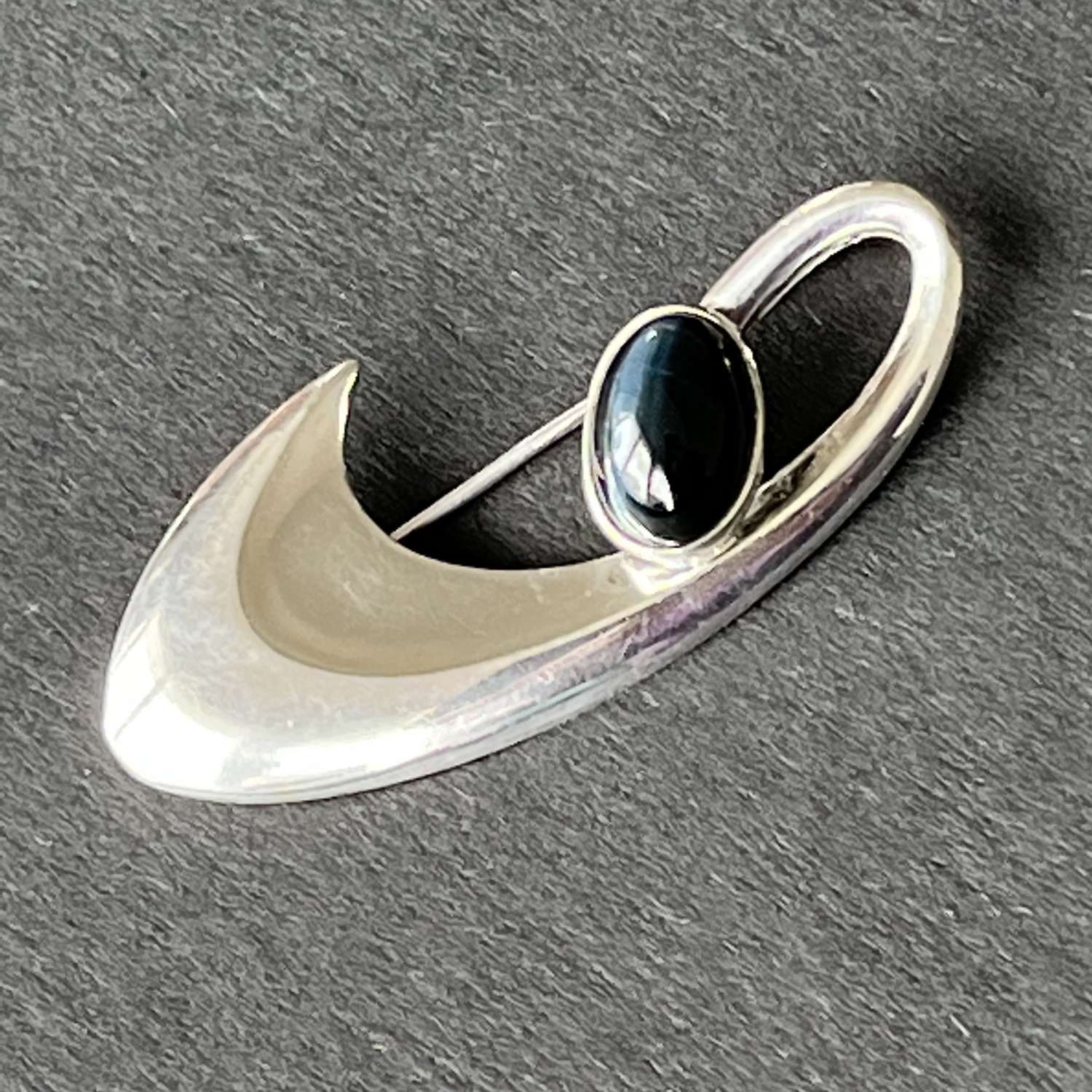 Modernist brooch with blue tiger's eye cabochon, Finland c1960s