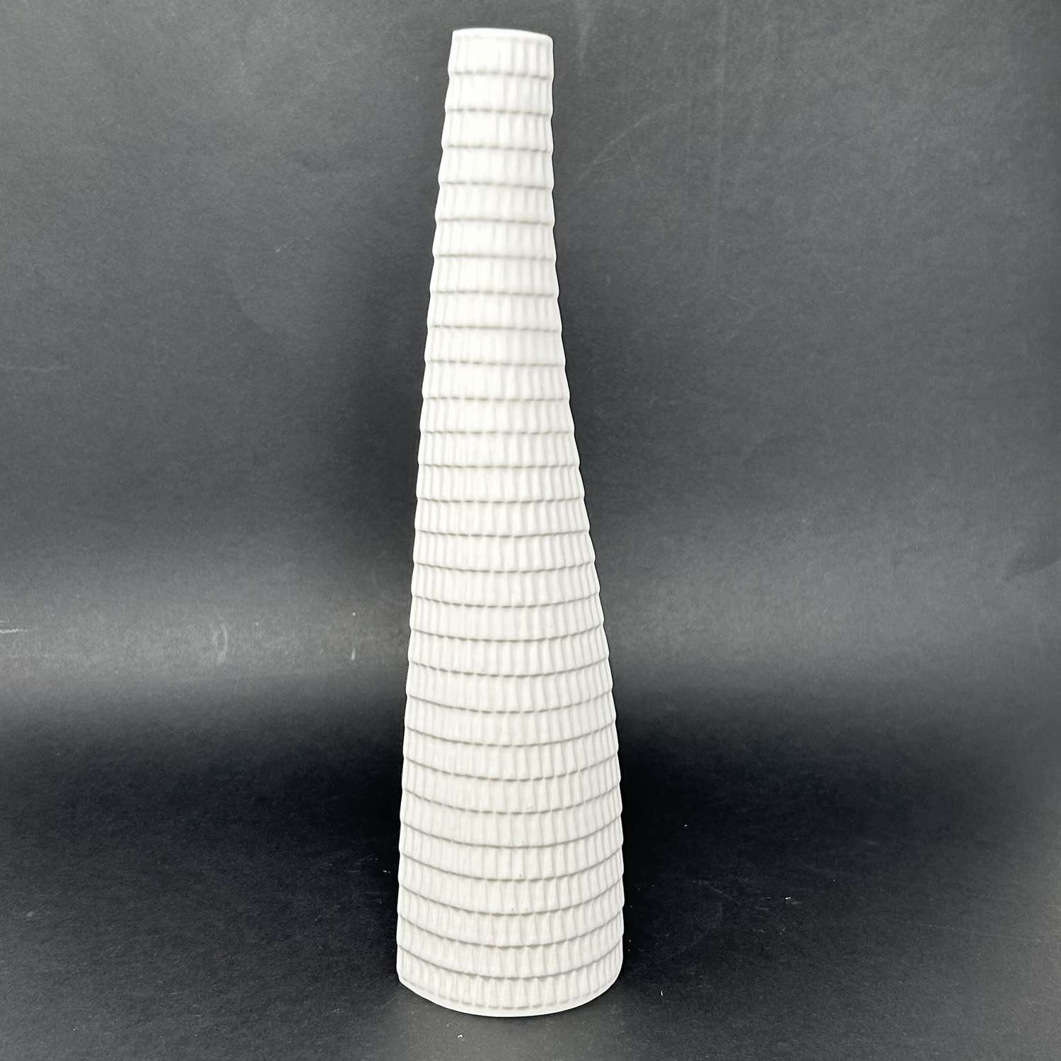 Stig Lindberg tall white 'Reptil' vase, Gustavsberg, Sweden 1950s